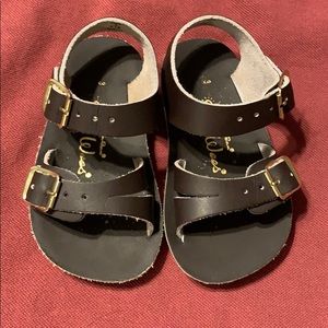 Brown Sun San Sea Wees size 3